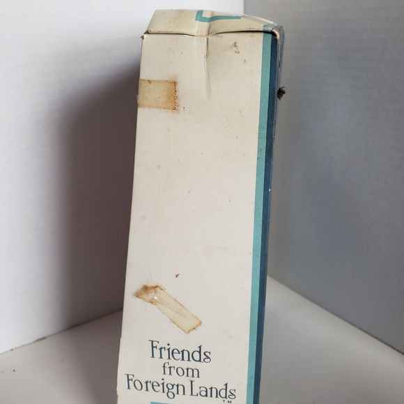 Vintage Uneeda Friends From Foreign Lands Miss Switzerland Doll - Picture 7 of 7